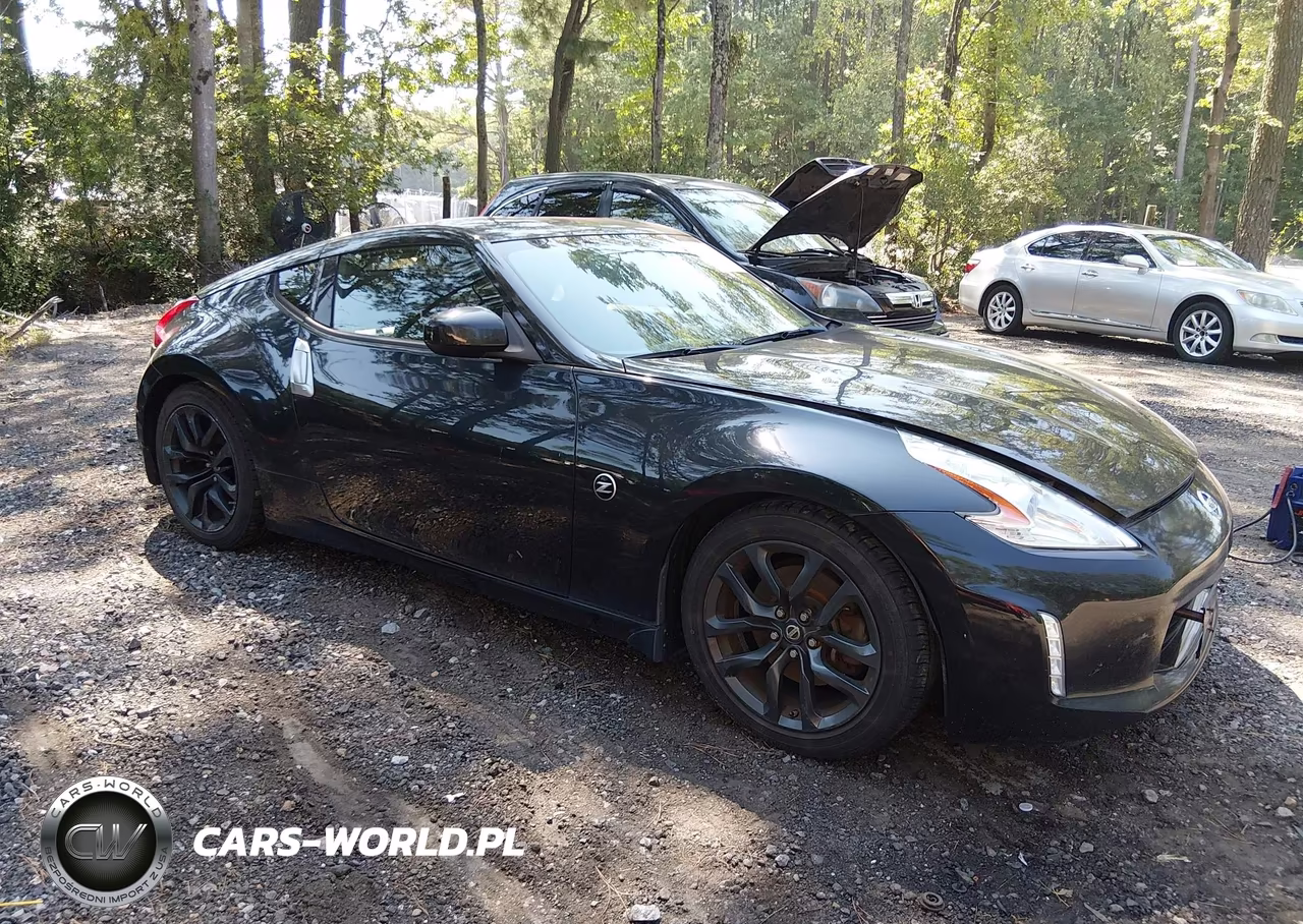 2015 Nissan 370Z – zdjęcie 1 z 16