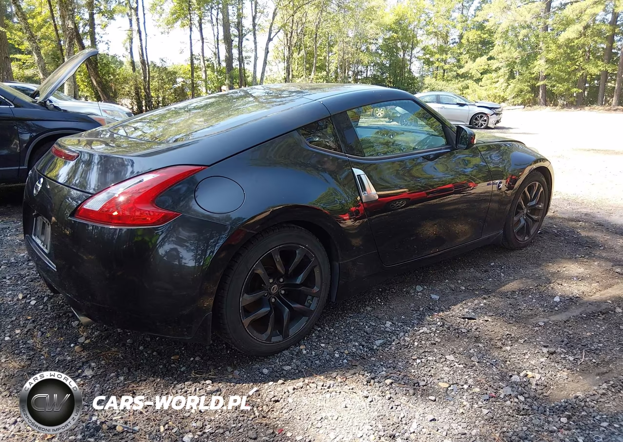 2015 Nissan 370Z VIN:JN1AZ4EH3FM440511 - 4