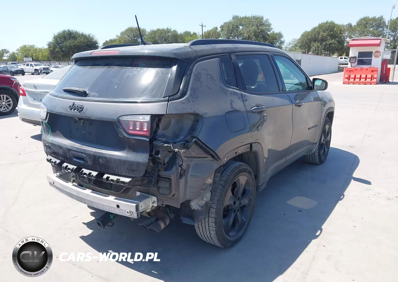 2019 Jeep Compass Altitude 4X4 VIN:3C4NJDBB7KT689579 - 4
