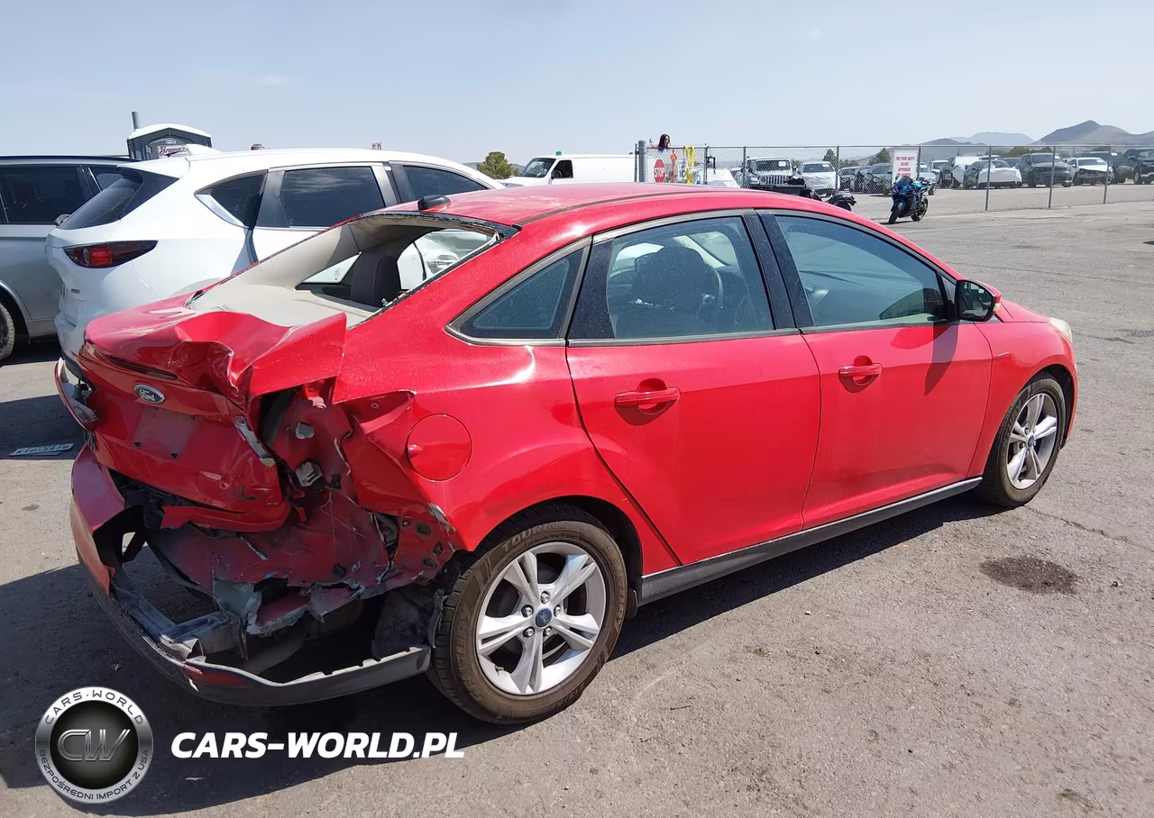 2013 Ford Focus Se VIN:1FADP3F21DL369824 - 4