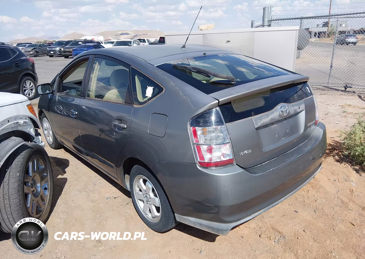 2005 Toyota Prius VIN:JTDKB20U153021561 - 3