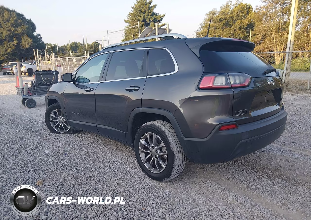 2019 Jeep Cherokee Latitude Plus Fwd VIN:1C4PJLLB8KD148371 - 3