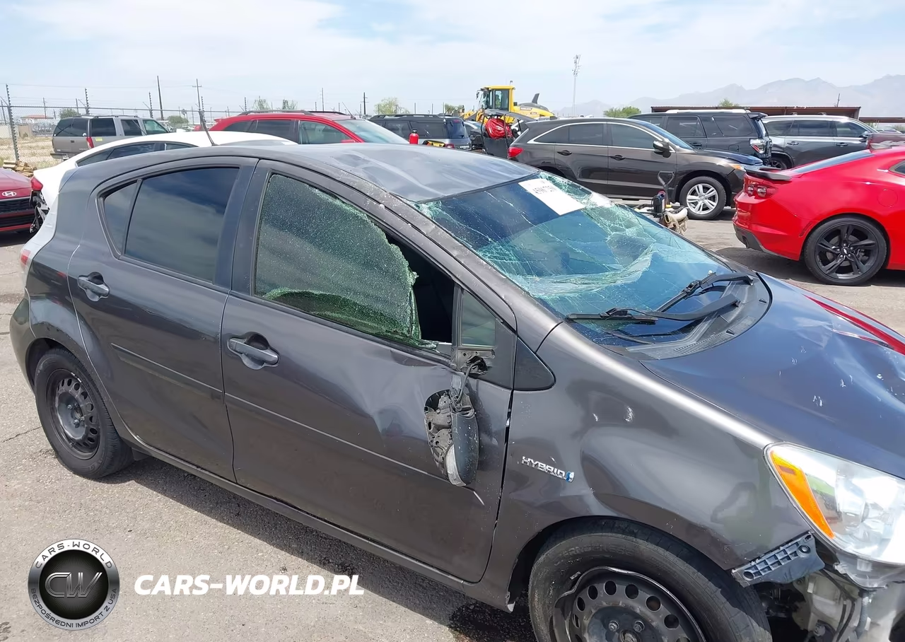 TOYOTA PRIUS C VIN:JTDKDTB37D1041246 - 13