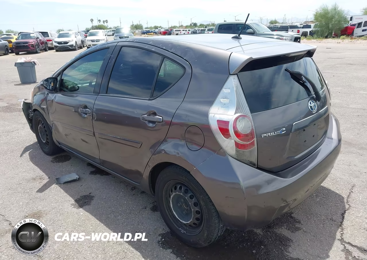 TOYOTA PRIUS C VIN:JTDKDTB37D1041246 - 3