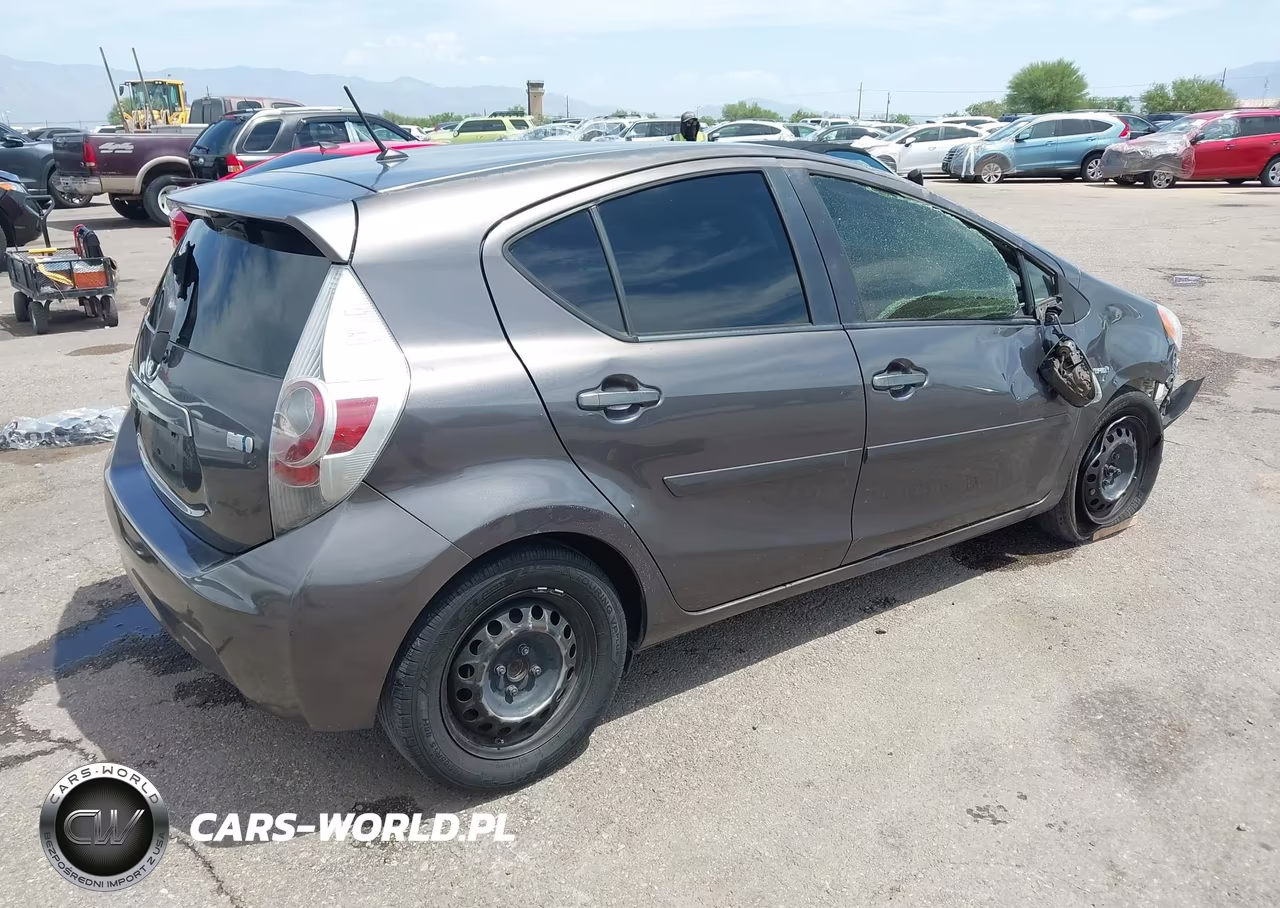 TOYOTA PRIUS C VIN:JTDKDTB37D1041246 - 4