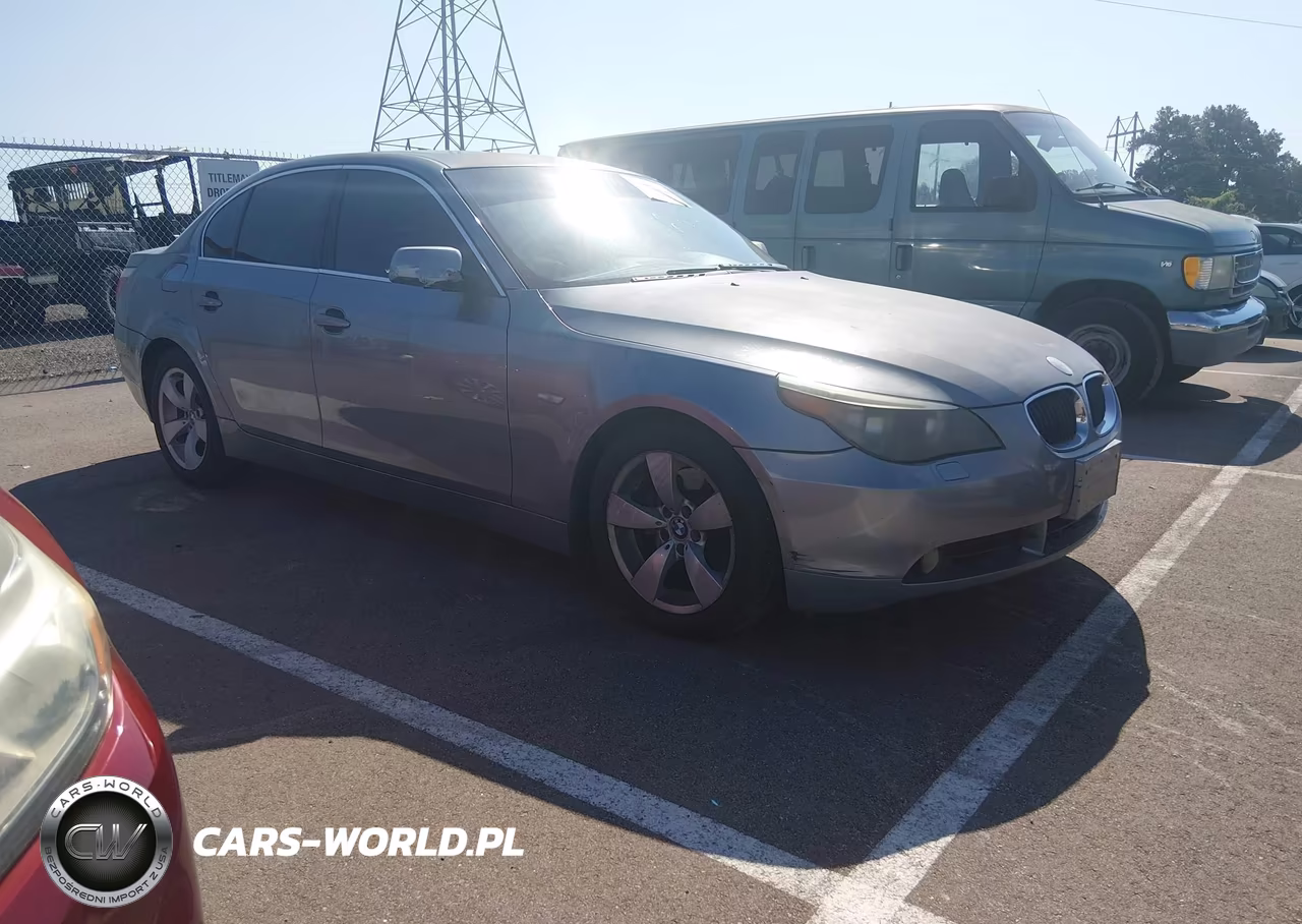 2005 BMW 525I