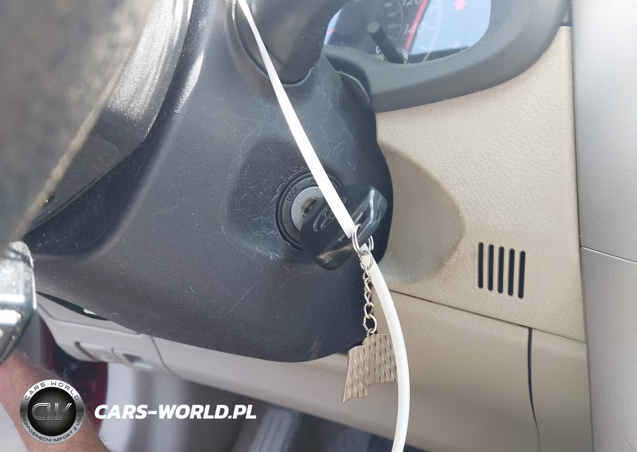 2013 Toyota Corolla Le VIN:JTDBU4EE3DJ120156 - 11