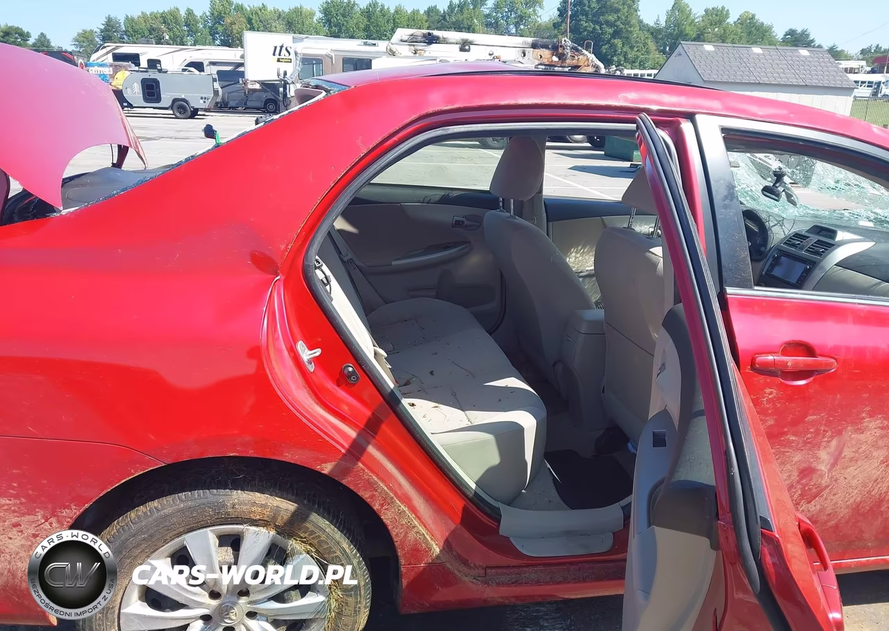 2013 Toyota Corolla Le VIN:JTDBU4EE3DJ120156 - 8