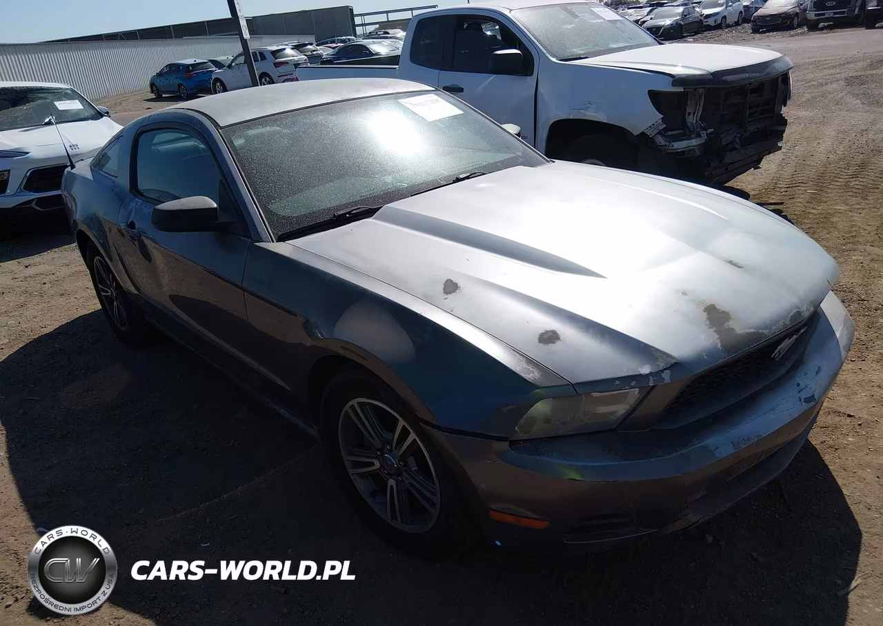 2010 Ford Mustang V6-V6 Premium – zdjęcie 1 z 10