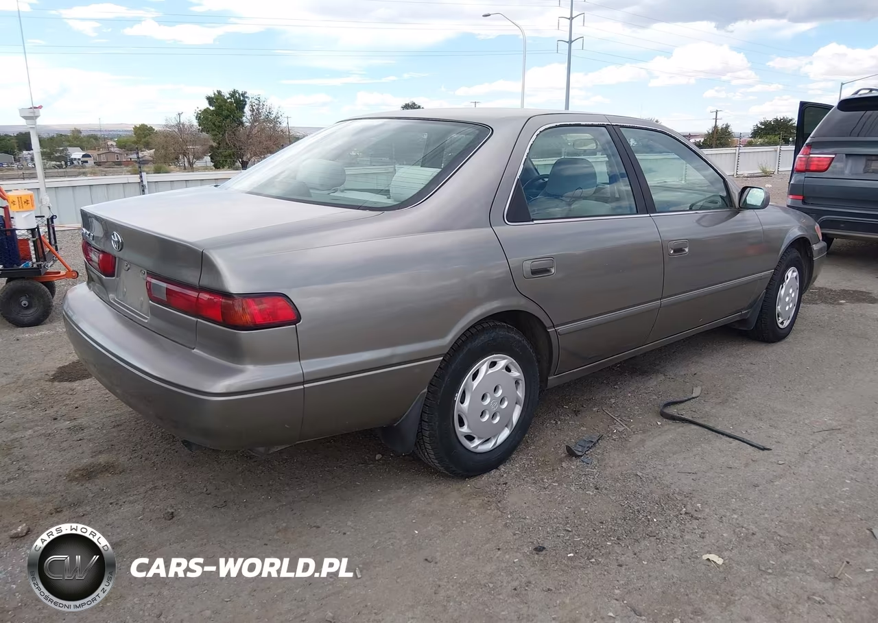 1997 Toyota Camry Le VIN:4T1BG22K7VU146325 - 4