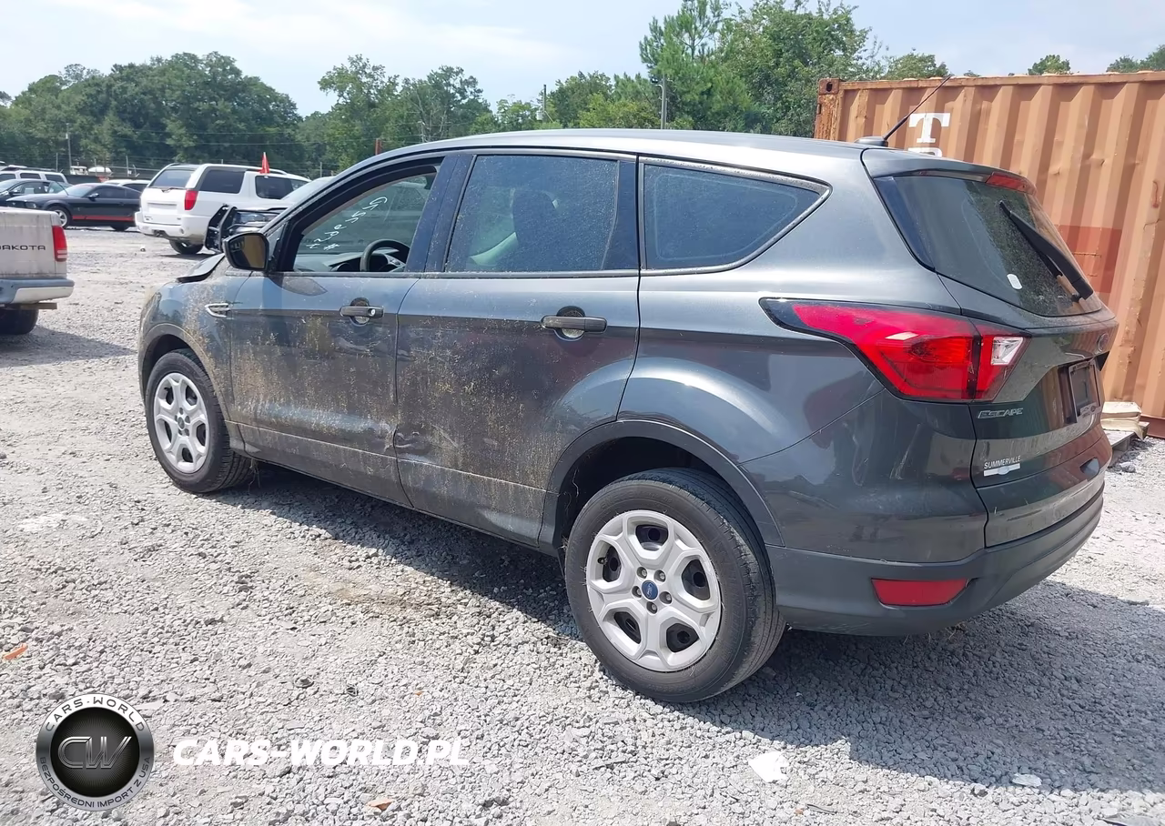 2019 Ford Escape S VIN:1FMCU0F73KUA38206 - 3