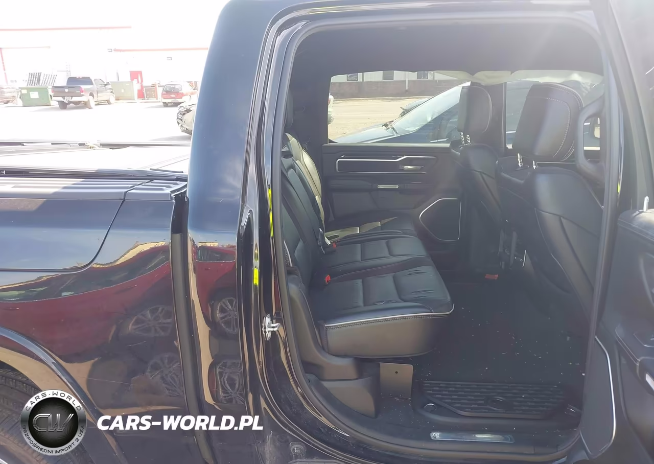 2019 Ram 1500 Laramie 4X4 5'7 Box VIN:1C6SRFJT6KN791626 - 8