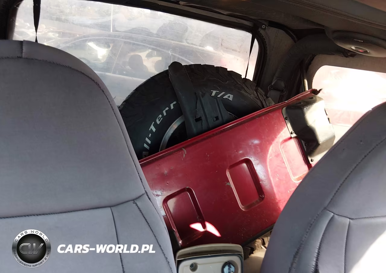 2000 Jeep Wrangler Sport VIN:1J4FA49S5YP764717 - 8