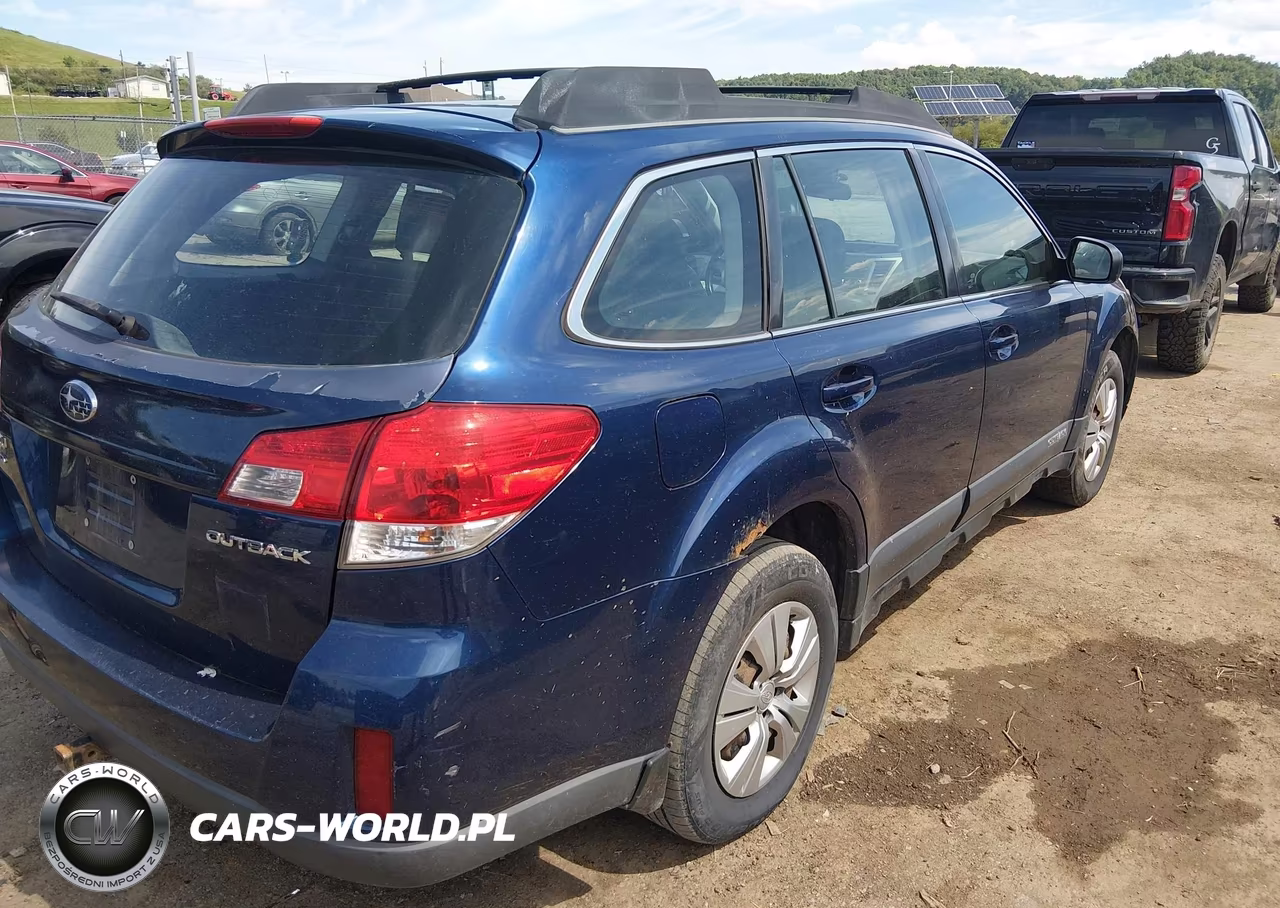 2010 Subaru Outback 2.5I VIN:4S4BRCAC1A1335560 - 4