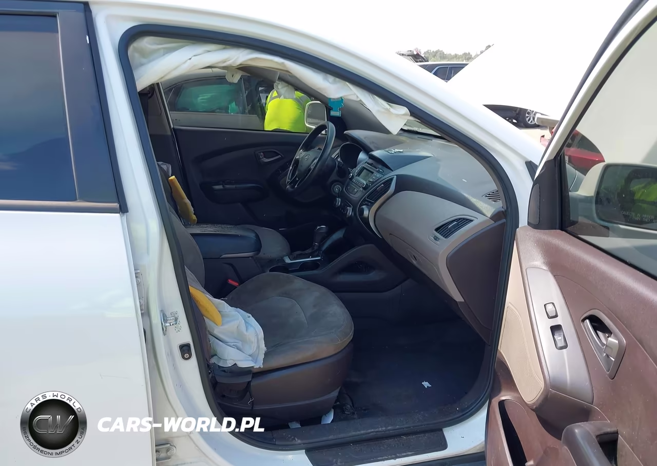 2015 Hyundai Tucson Gls VIN:KM8JT3AF4FU033502 - 5