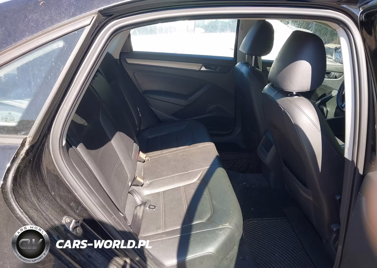 2014 Volkswagen Passat 1.8T Wolfsburg Edition VIN:1VWAT7A30EC061252 - 8