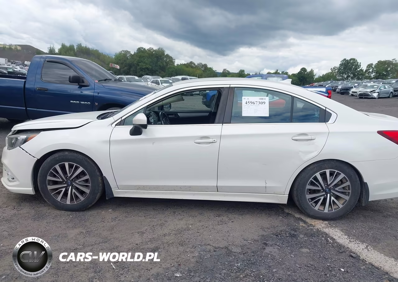 2018 Subaru Legacy 2.5I Premium VIN:4S3BNAC61J3035081 - 14