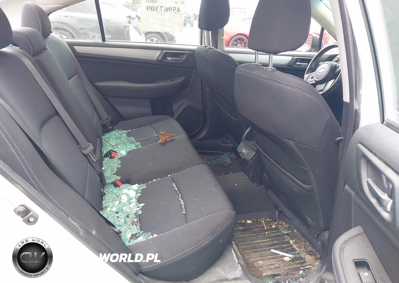 2018 Subaru Legacy 2.5I Premium VIN:4S3BNAC61J3035081 - 8