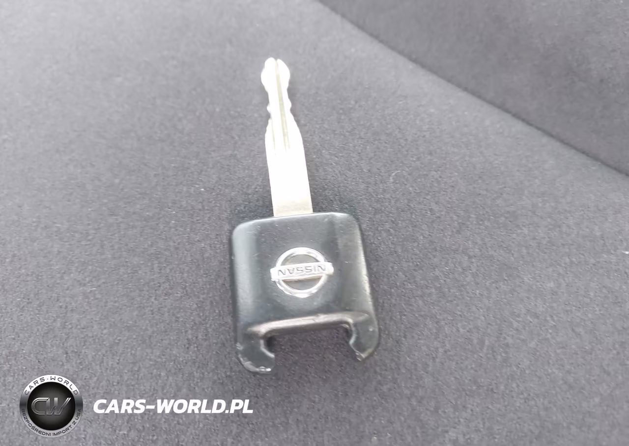 2008 Nissan Versa 1.8S VIN:3N1BC13E08L355636 - 11