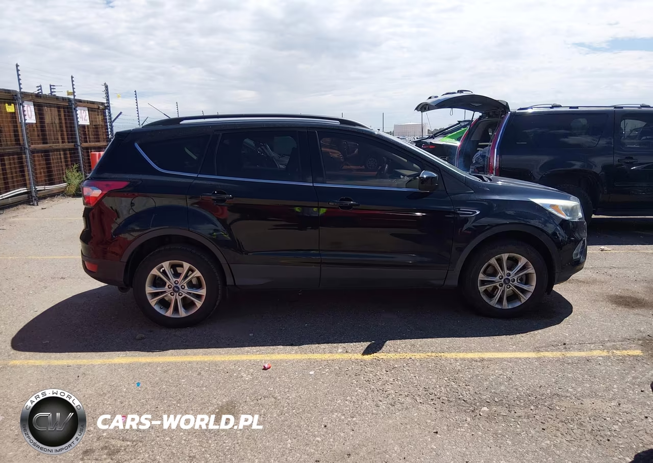 2018 Ford Escape Se VIN:1FMCU9GDXJUA78094 - 13