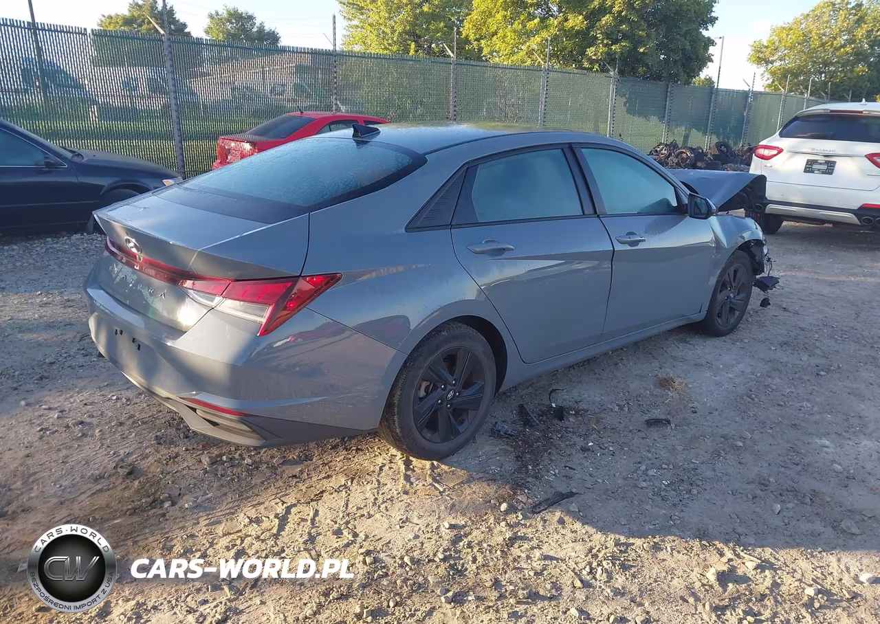 2021 Hyundai Elantra Sel VIN:KMHLM4AG5MU065277 - 4