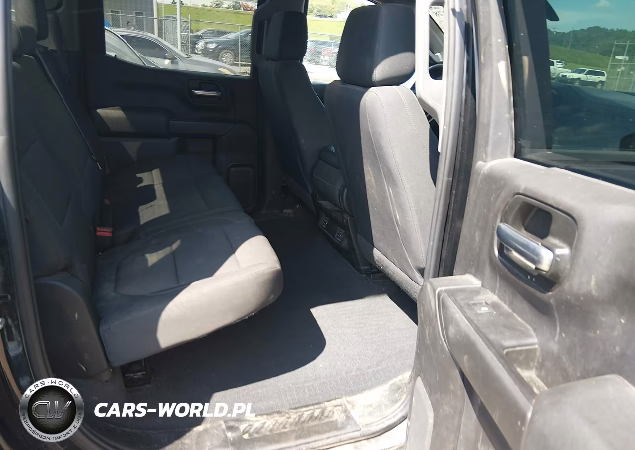 2019 Chevrolet Silverado 1500 Custom Trail Boss VIN:3GCPYCEF8KG145677 - 8