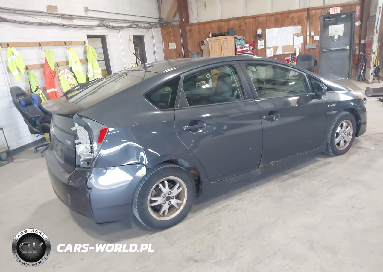 2010 Toyota Prius Iii VIN:JTDKN3DU1A0065031 - 4