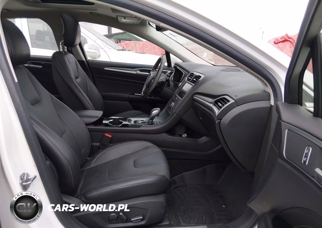 2015 Ford Fusion Titanium VIN:3FA6P0K96FR111703 - 5