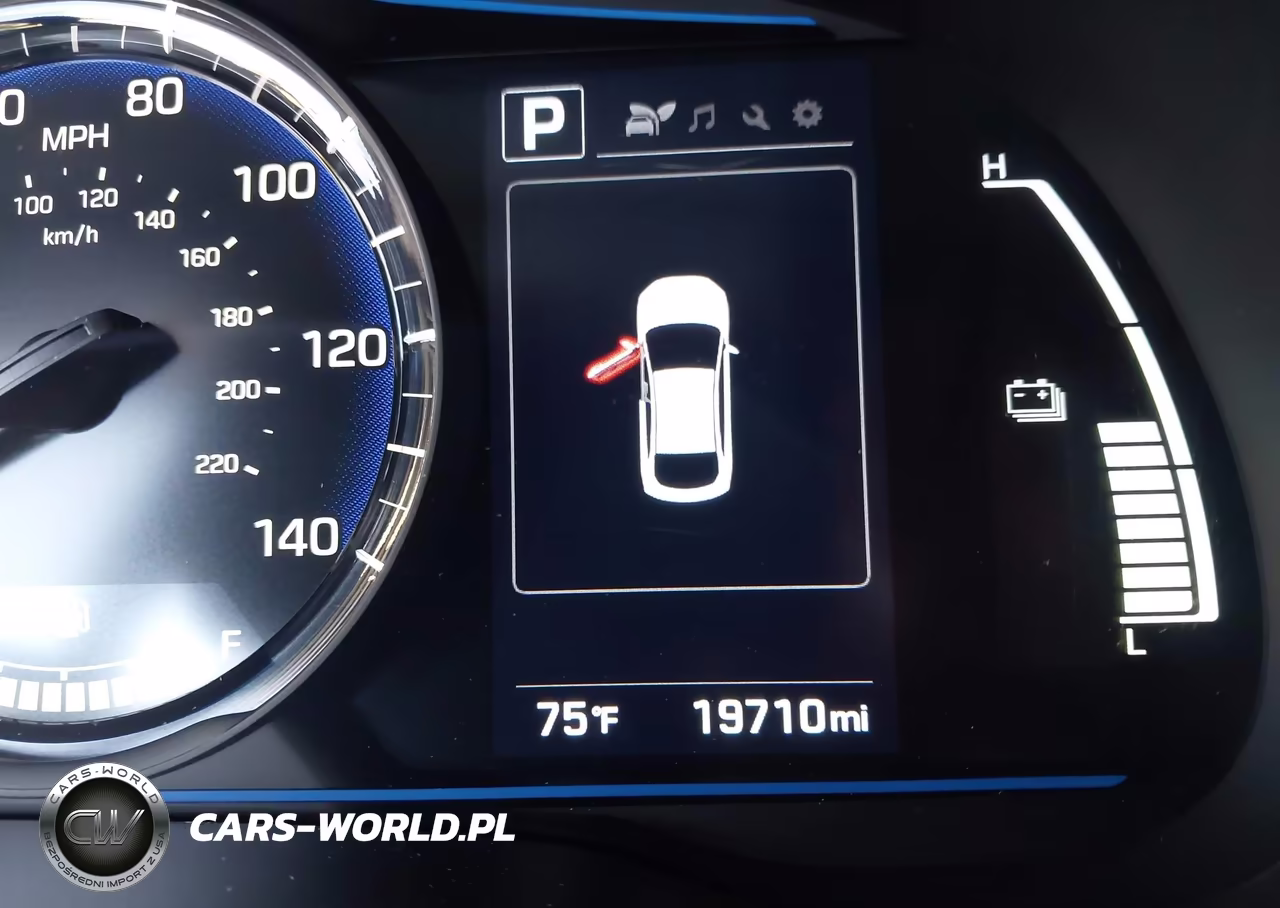 2018 Hyundai Ioniq Hybrid Blue VIN:KMHC65LCXJU100398 - 20