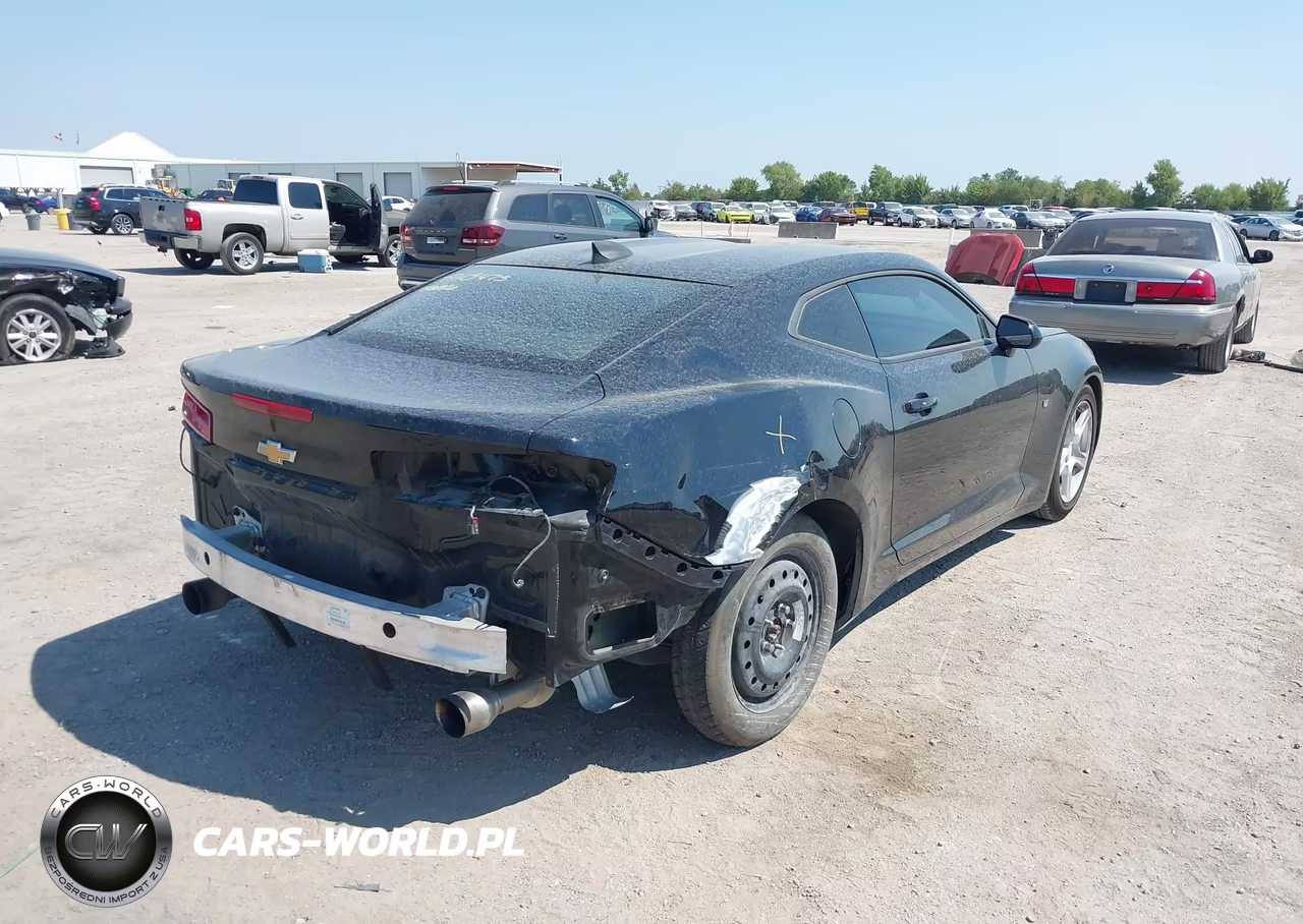2018 Chevrolet Camaro 1Lt VIN:1G1FB1RX7J0173213 - 4