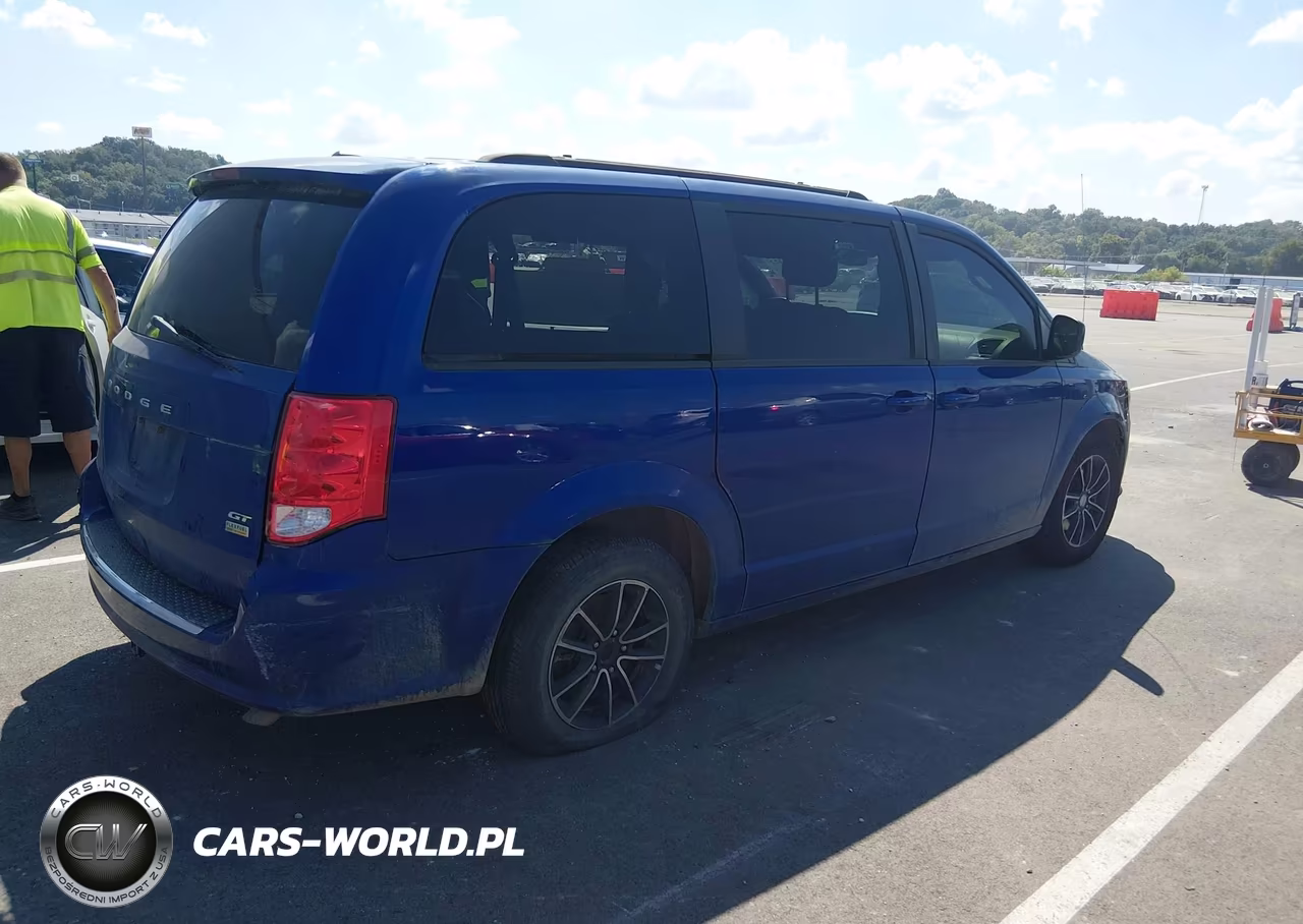 2019 Dodge Grand Caravan Gt VIN:2C4RDGEG6KR562469 - 4