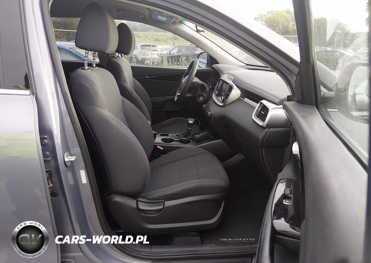 2020 Kia Sorento 2.4L L VIN:5XYPG4A38LG680044 - 5