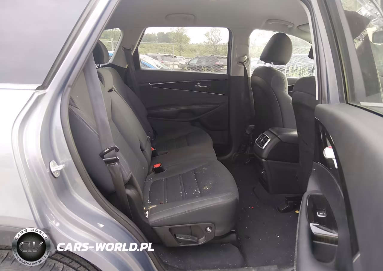 2020 Kia Sorento 2.4L L VIN:5XYPG4A38LG680044 - 8