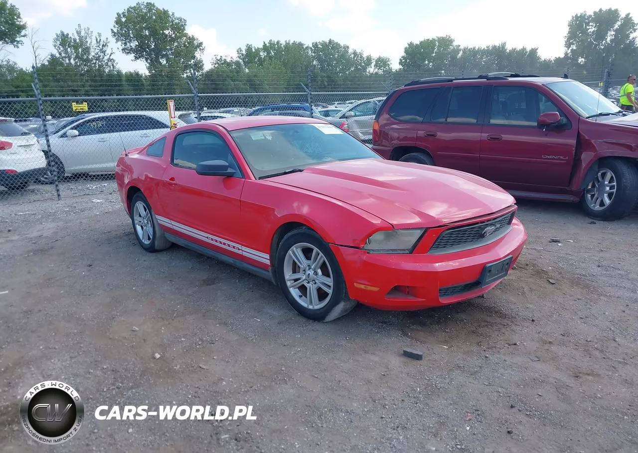 2010 Ford Mustang V6 – zdjęcie 1 z 13