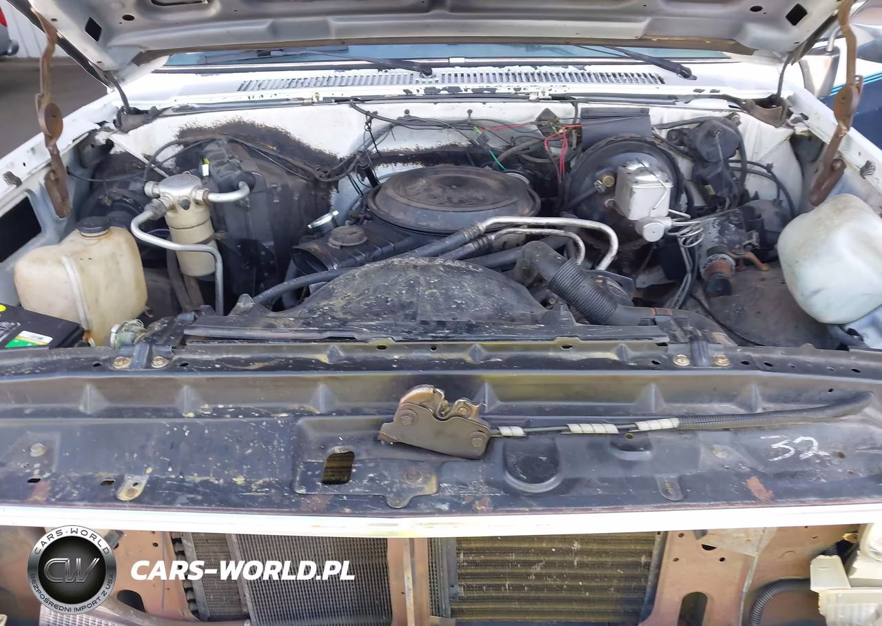 1985 Chevrolet Suburban K2 VIN:1GCGK26M8FF128670 - 10