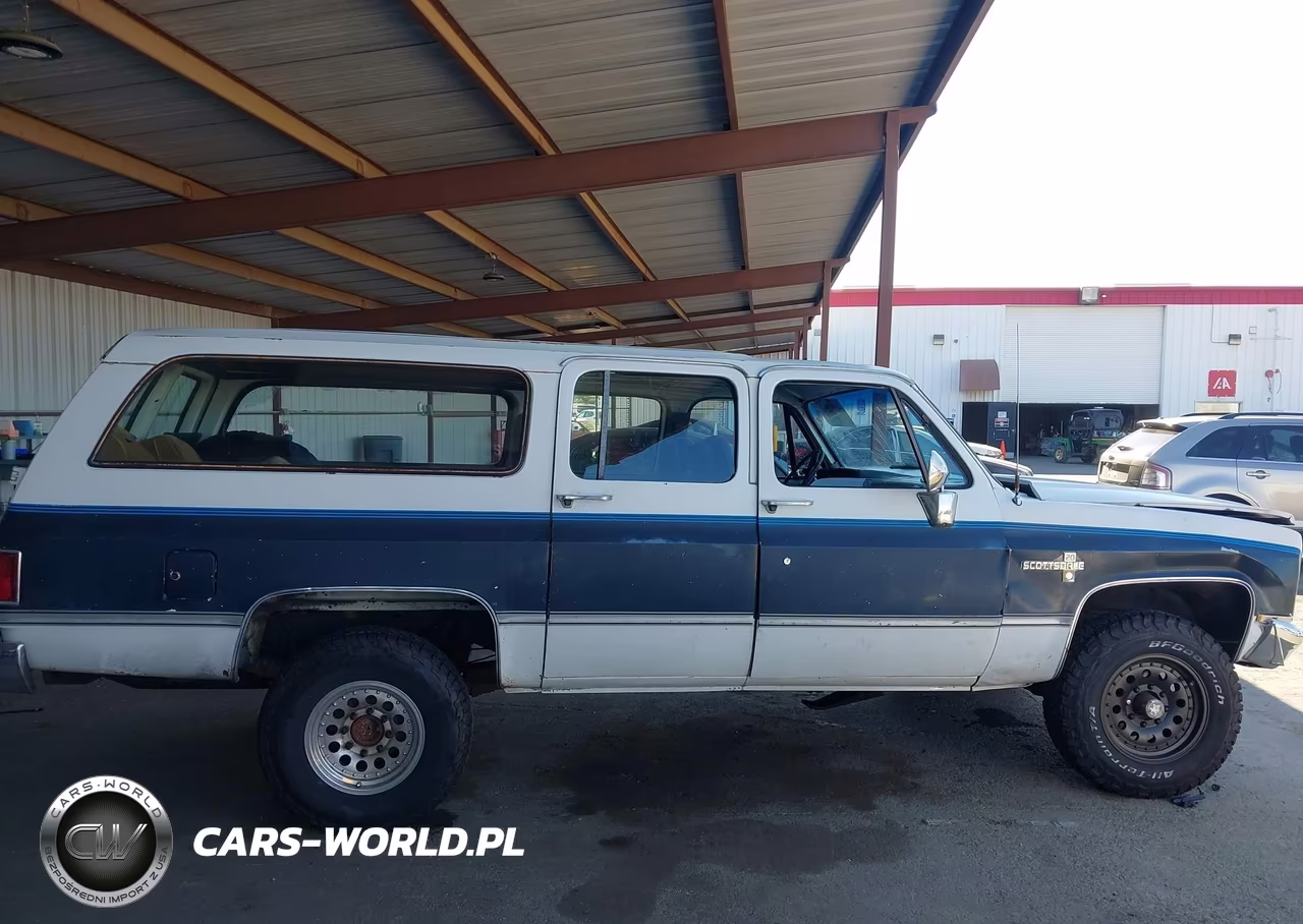 1985 Chevrolet Suburban K2 VIN:1GCGK26M8FF128670 - 14
