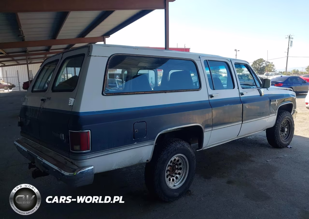 1985 Chevrolet Suburban K2 VIN:1GCGK26M8FF128670 - 4