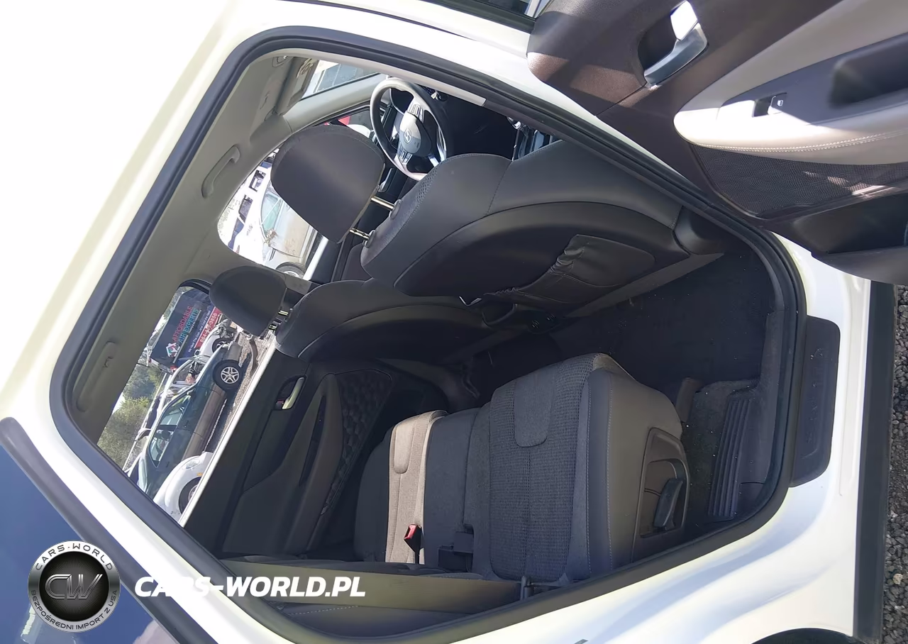 2019 Hyundai Santa Fe Sel VIN:5NMS33AD6KH092527 - 8