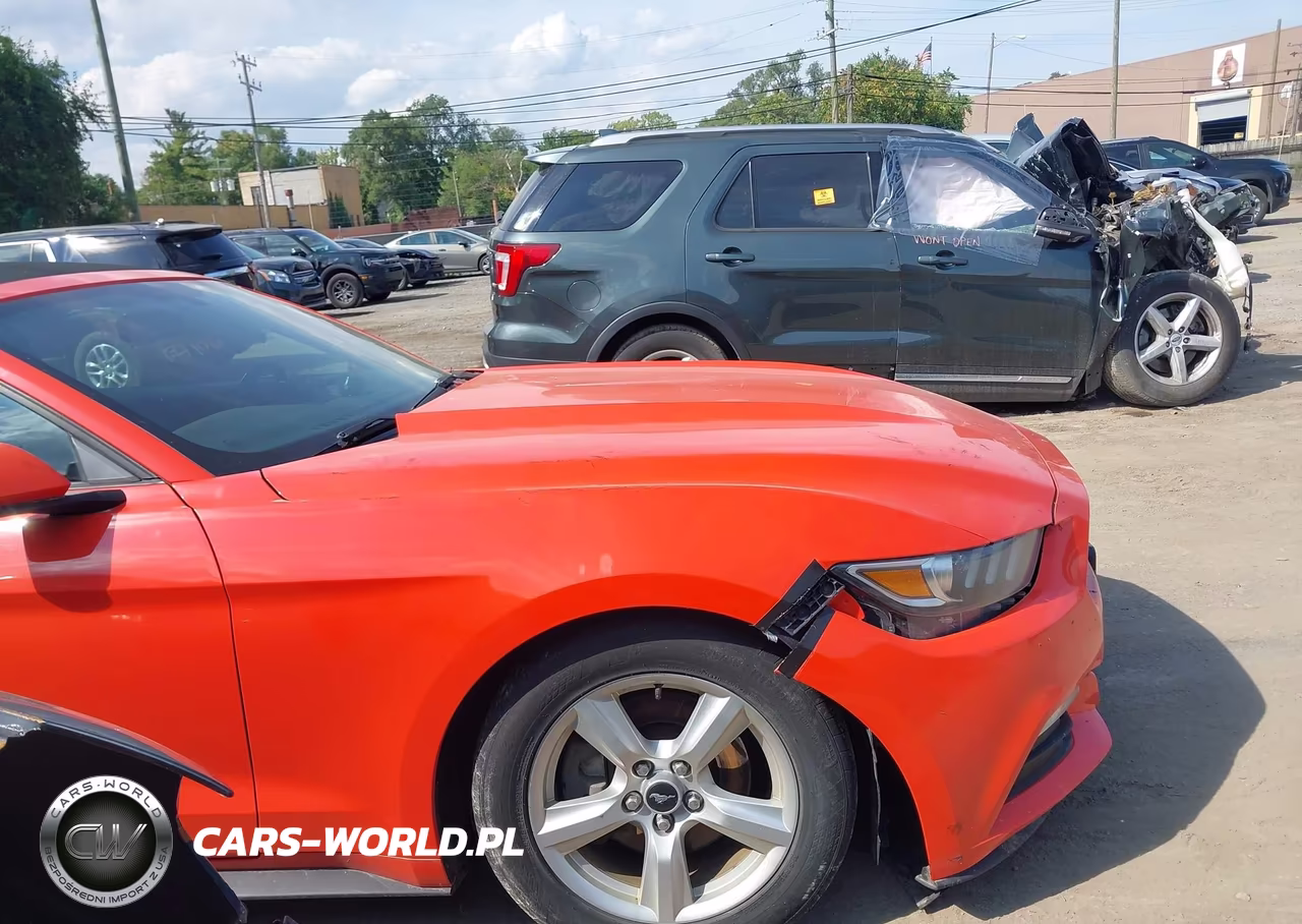 2016 Ford Mustang V6 VIN:1FATP8EM2G5251768 - 12