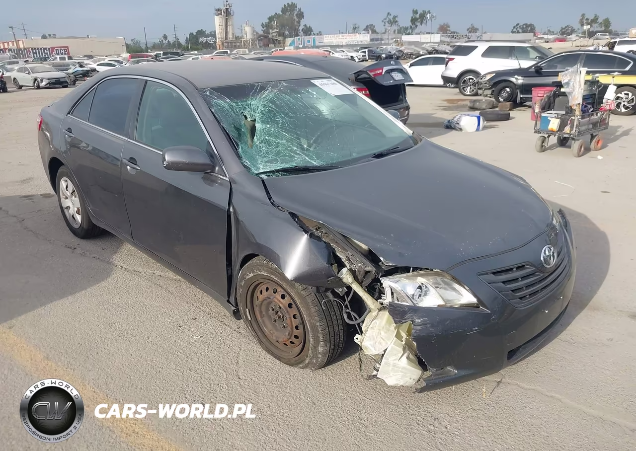 2007 Toyota Camry Le V6 – zdjęcie 1 z 19