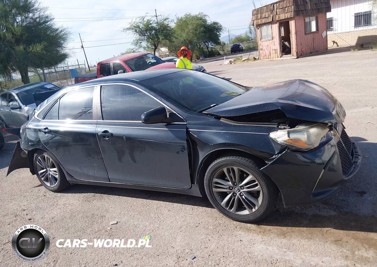 2015 Toyota Camry Se VIN:4T1BF1FK8FU492800 - 13