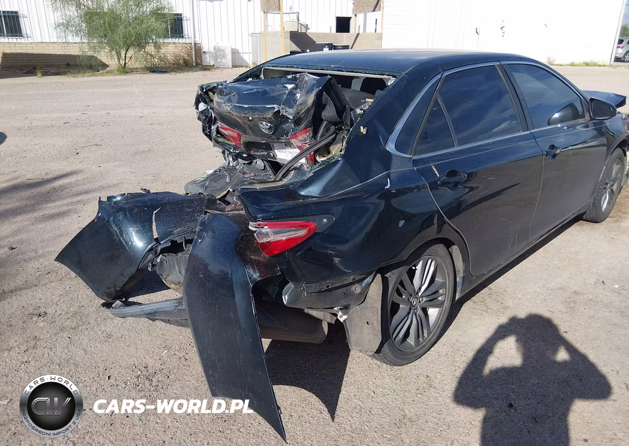 2015 Toyota Camry Se VIN:4T1BF1FK8FU492800 - 4
