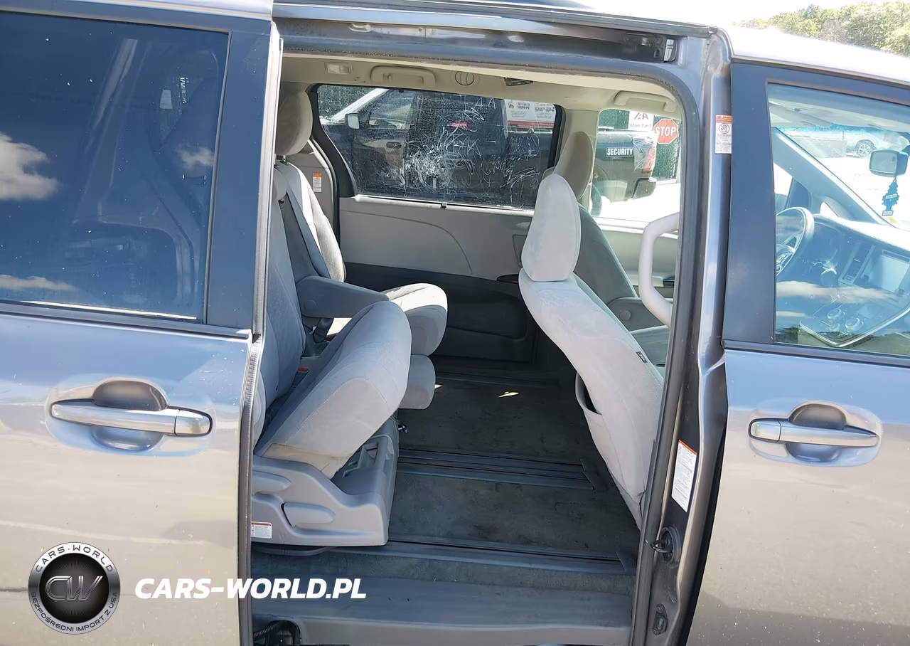 2017 Toyota Sienna Le 8 Passenger VIN:5TDKZ3DC4HS824628 - 8