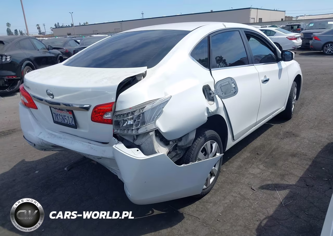 2014 Nissan Sentra S VIN:3N1AB7AP3EY340584 - 4