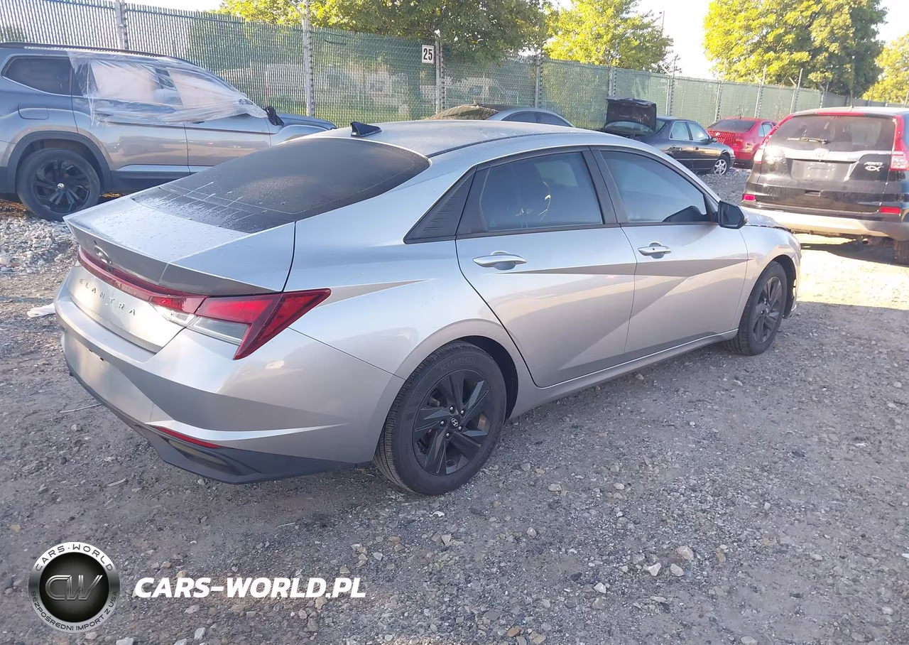 2022 Hyundai Elantra Sel VIN:5NPLS4AG0NH071929 - 4
