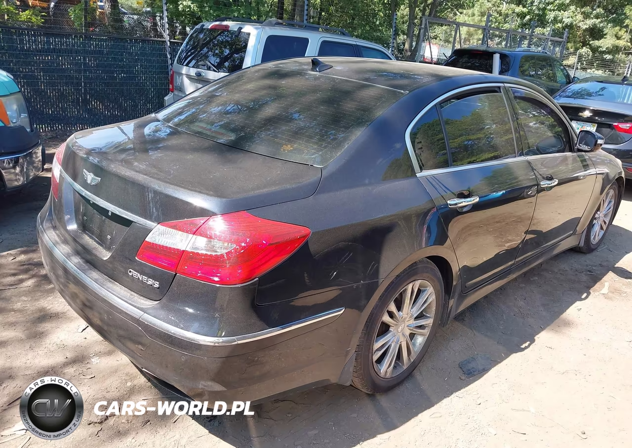 2012 Hyundai Genesis 3.8 VIN:KMHGC4DD0CU170684 - 4