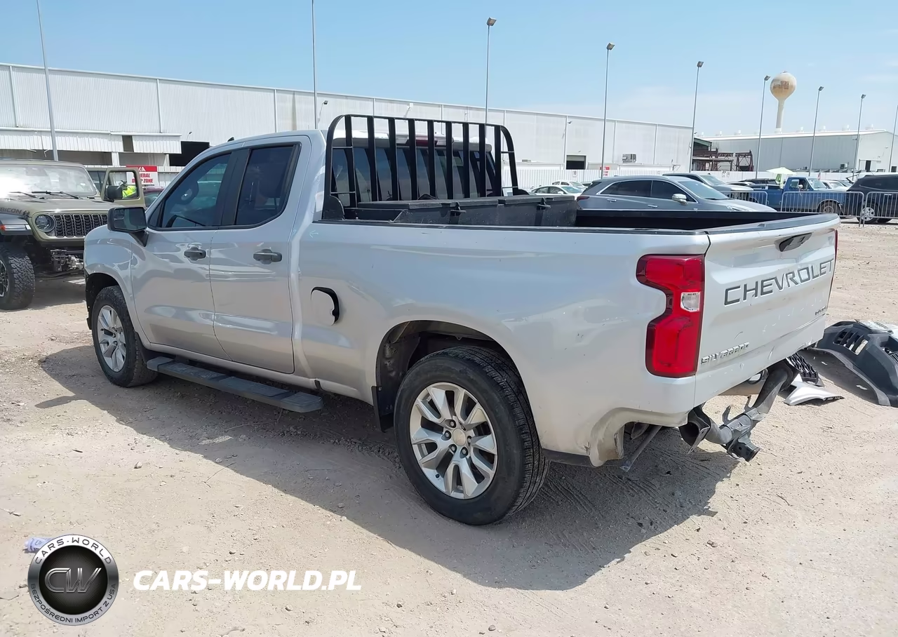 2020 Chevrolet Silverado 1500 2Wd Standard Bed Custom VIN:1GCRWBEK8LZ320369 - 3