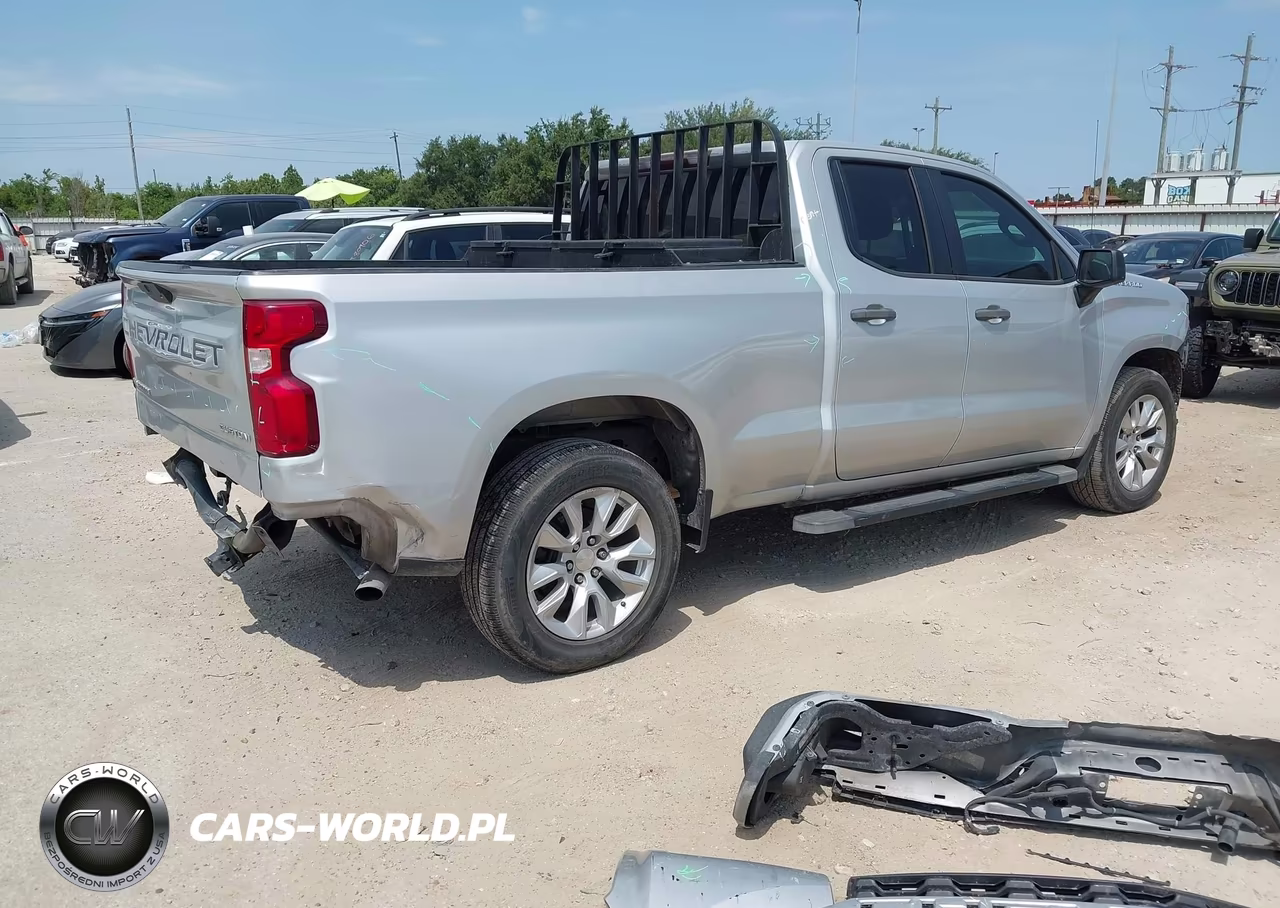 2020 Chevrolet Silverado 1500 2Wd Standard Bed Custom VIN:1GCRWBEK8LZ320369 - 4