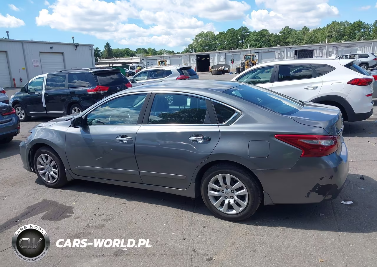 2018 Nissan Altima 2.5 S VIN:1N4AL3AP6JC277184 - 15
