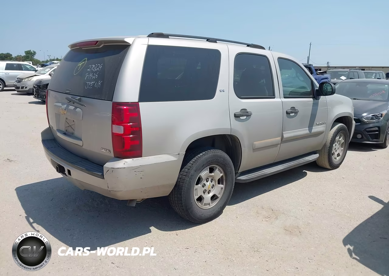 2007 Chevrolet Tahoe Ls VIN:1GNFC13027R270329 - 4